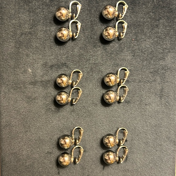 6 pairs of silver ball clip-on earrings - Picture 1 of 1